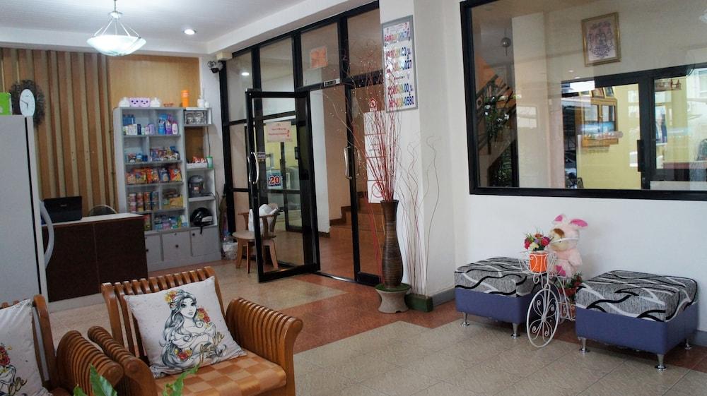 Benjamart Residence Hat Yai Bagian luar foto