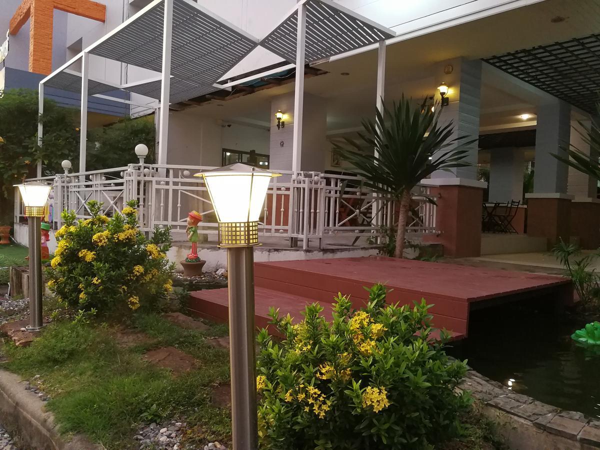 Benjamart Residence Hat Yai Bagian luar foto
